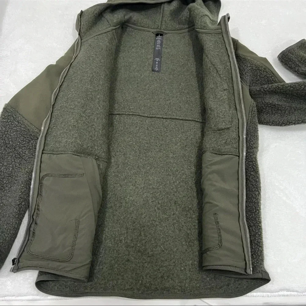 Lululemon Tundra Trek Full Zip Sweater size S